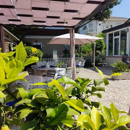 Albergo Conca D'Oro Римини